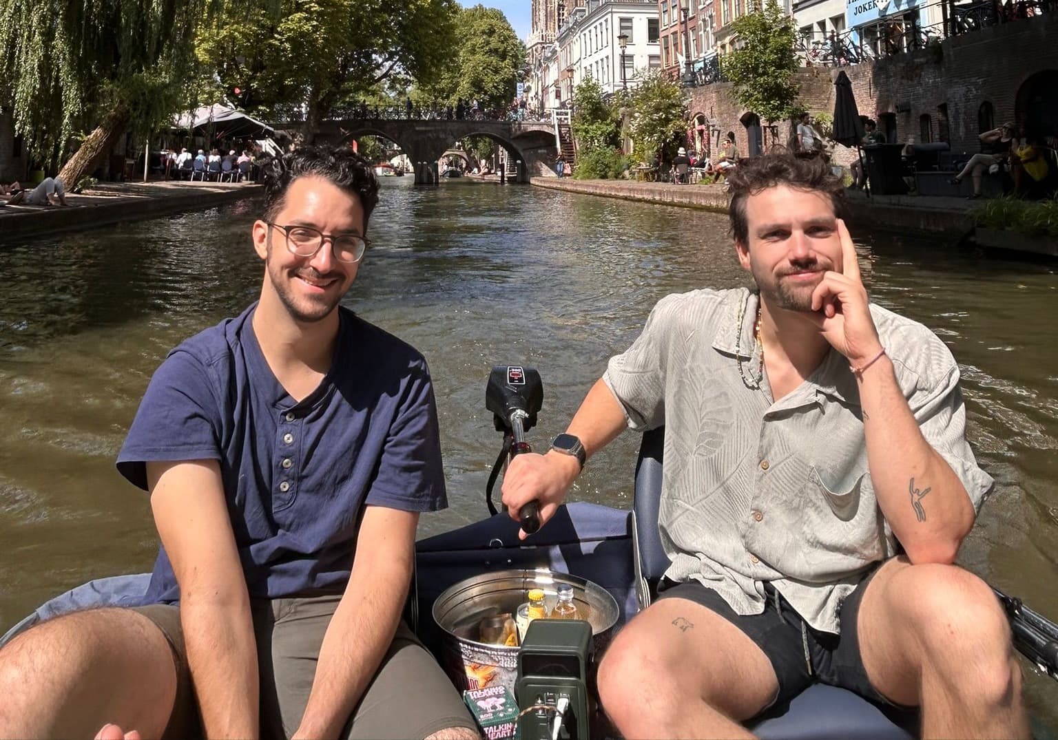 De makers van localthings op de Utrechtse grachten